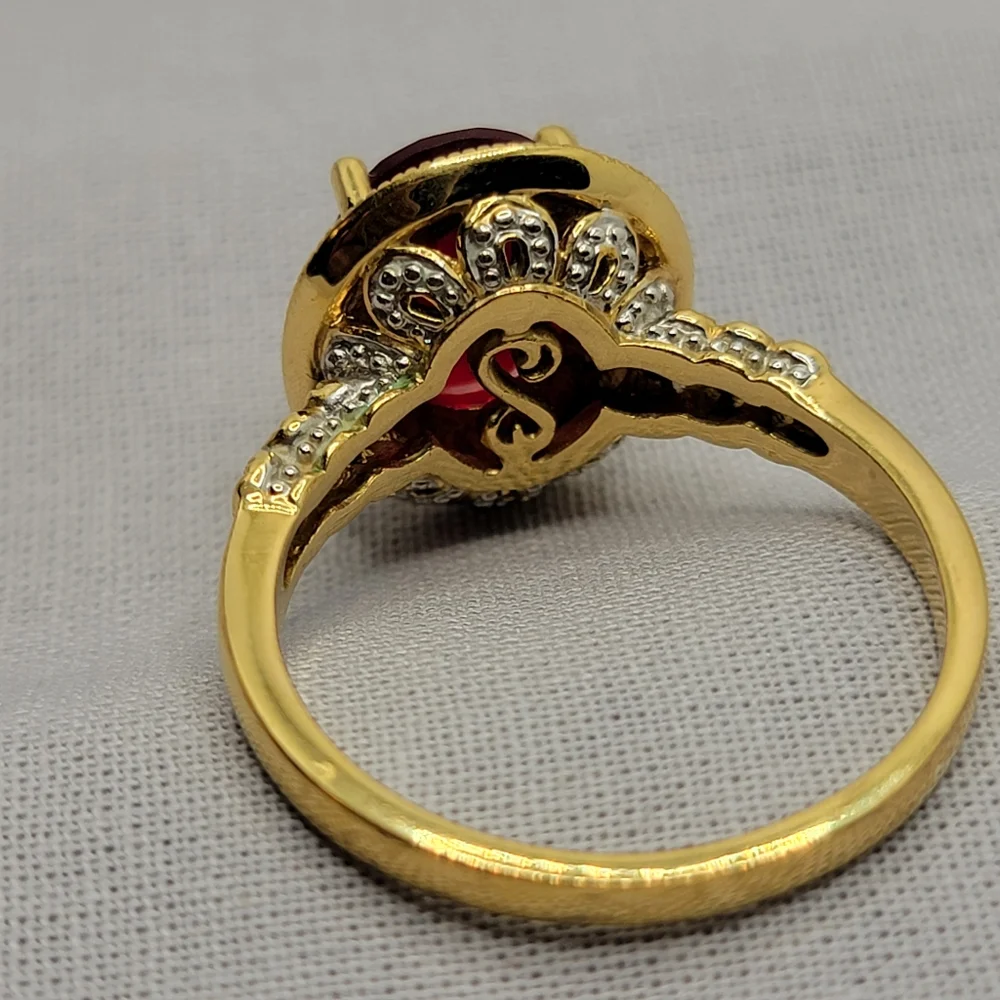 Gorgeous Vintage Ring Gold Tone Faux Ruby Size 12 ½